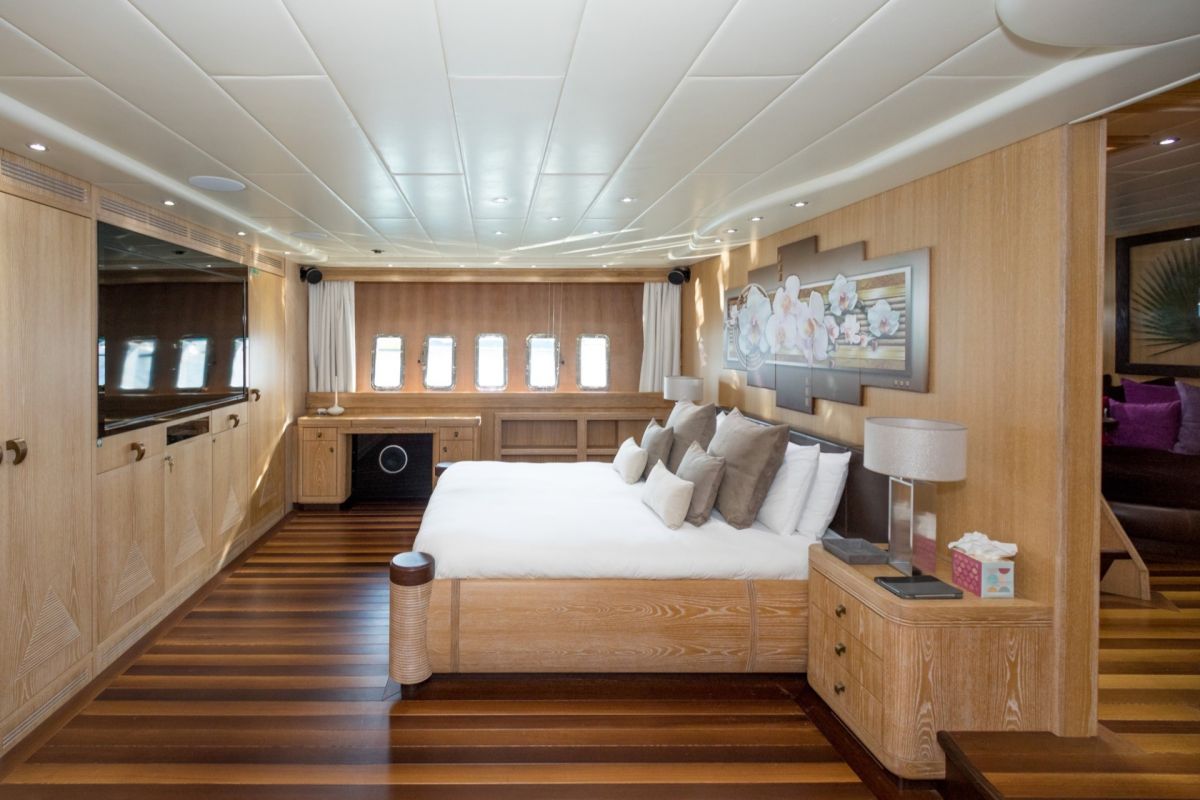 MASTER CABIN