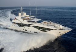 A Sunseeker 116 yacht for charter while sailing on the French Riviera