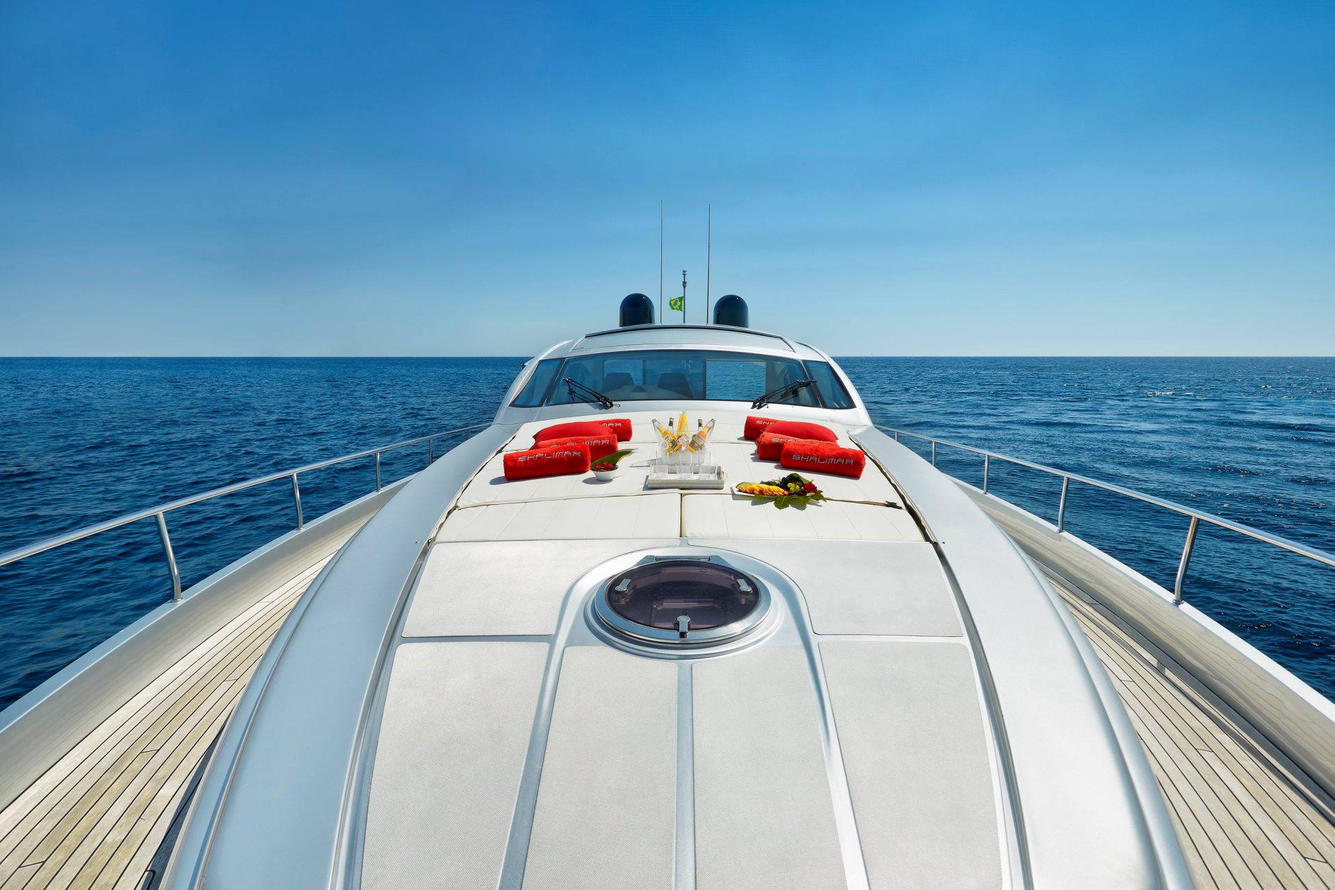 yacht pershing 72 prezzo nuovo