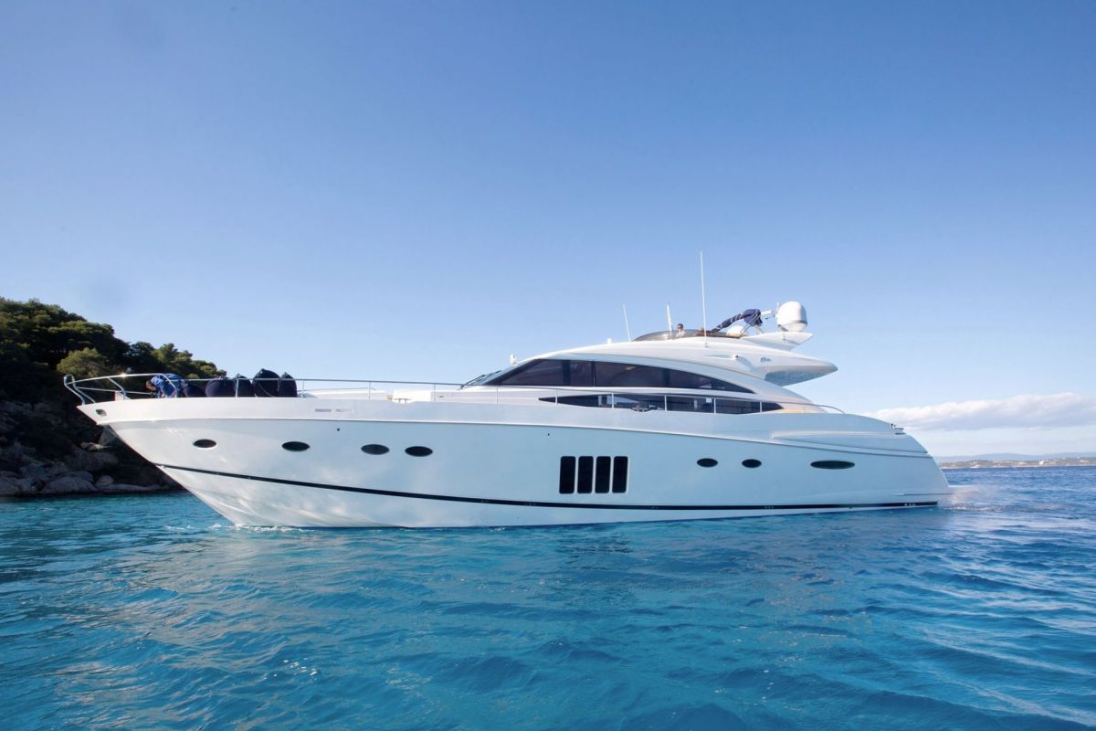 PRINCESS 85 YACHT FOR CHARTER