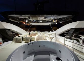 SUNSEEKER 88FLYBRIDGE