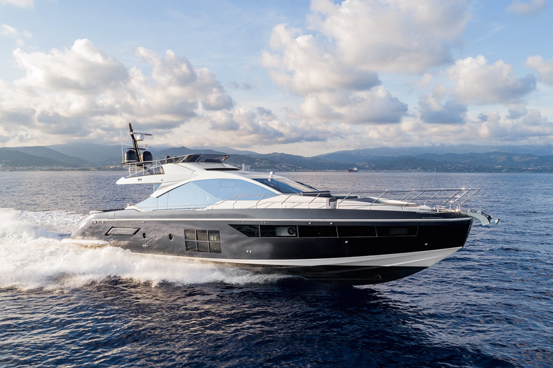 azimut yacht charter