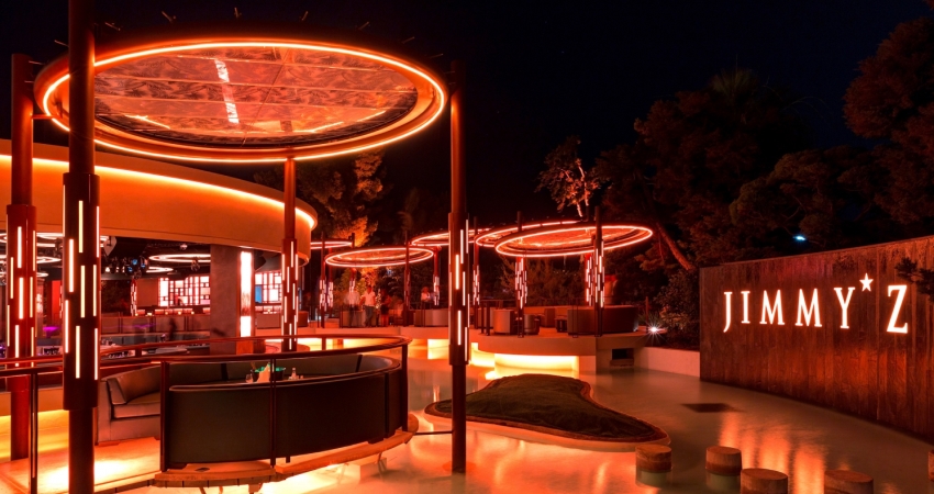 The outdoor terrace of the Jimmy'z club in Monaco