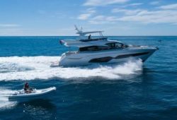 Sunseeker Manhattan 66 yacht for charter French Riviera - cruising in the south of France