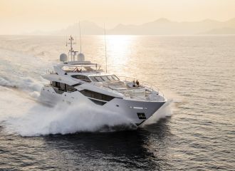 SUNSEEKER 116 CRUISING