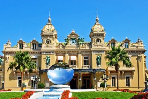 The superb Belle Epoque building of the Casino de Monaco on a beautiful sunny day