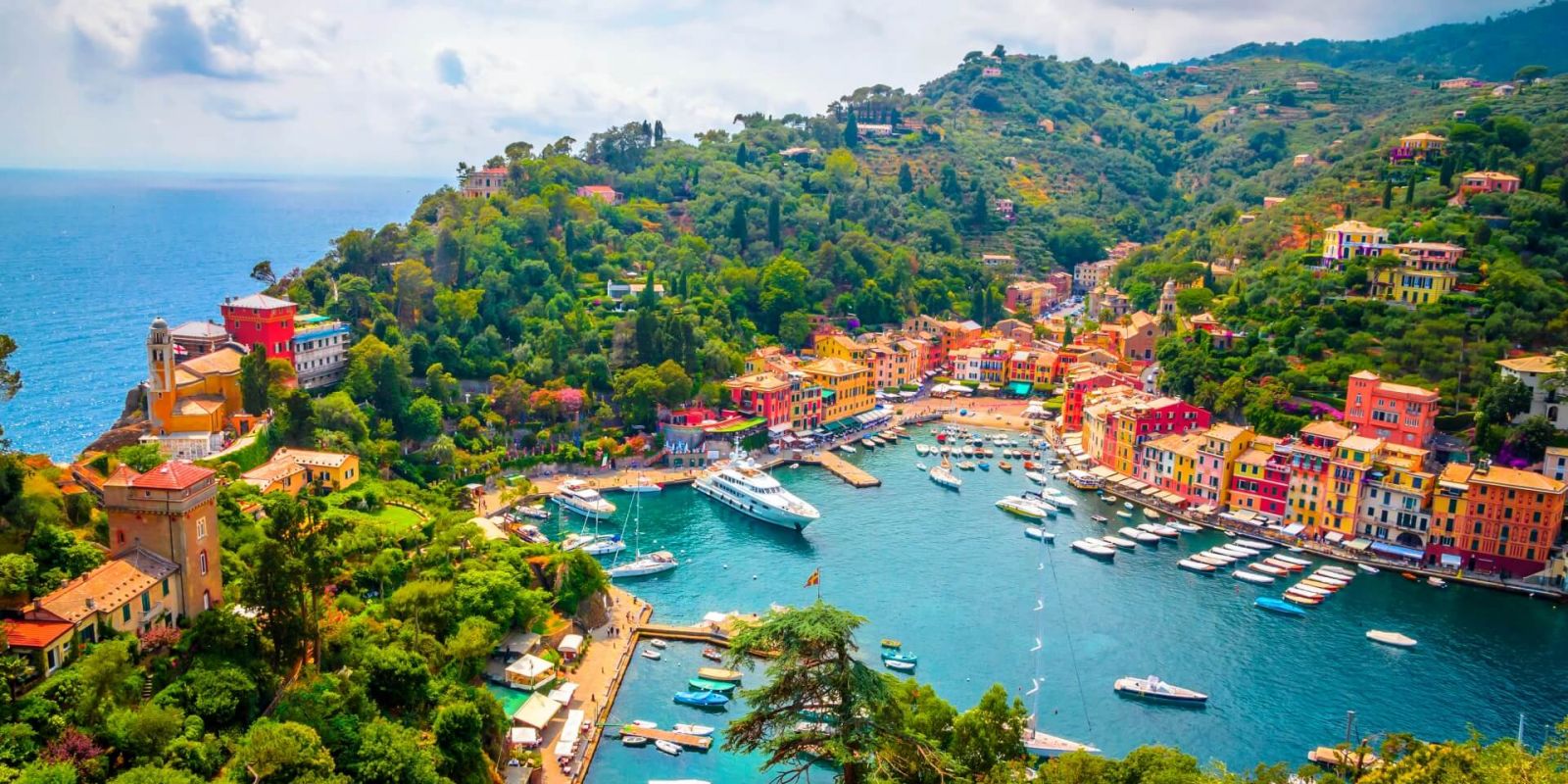 https://www.talamare.com/medias/The Portofino marina and its yachts on the Italian Riviera