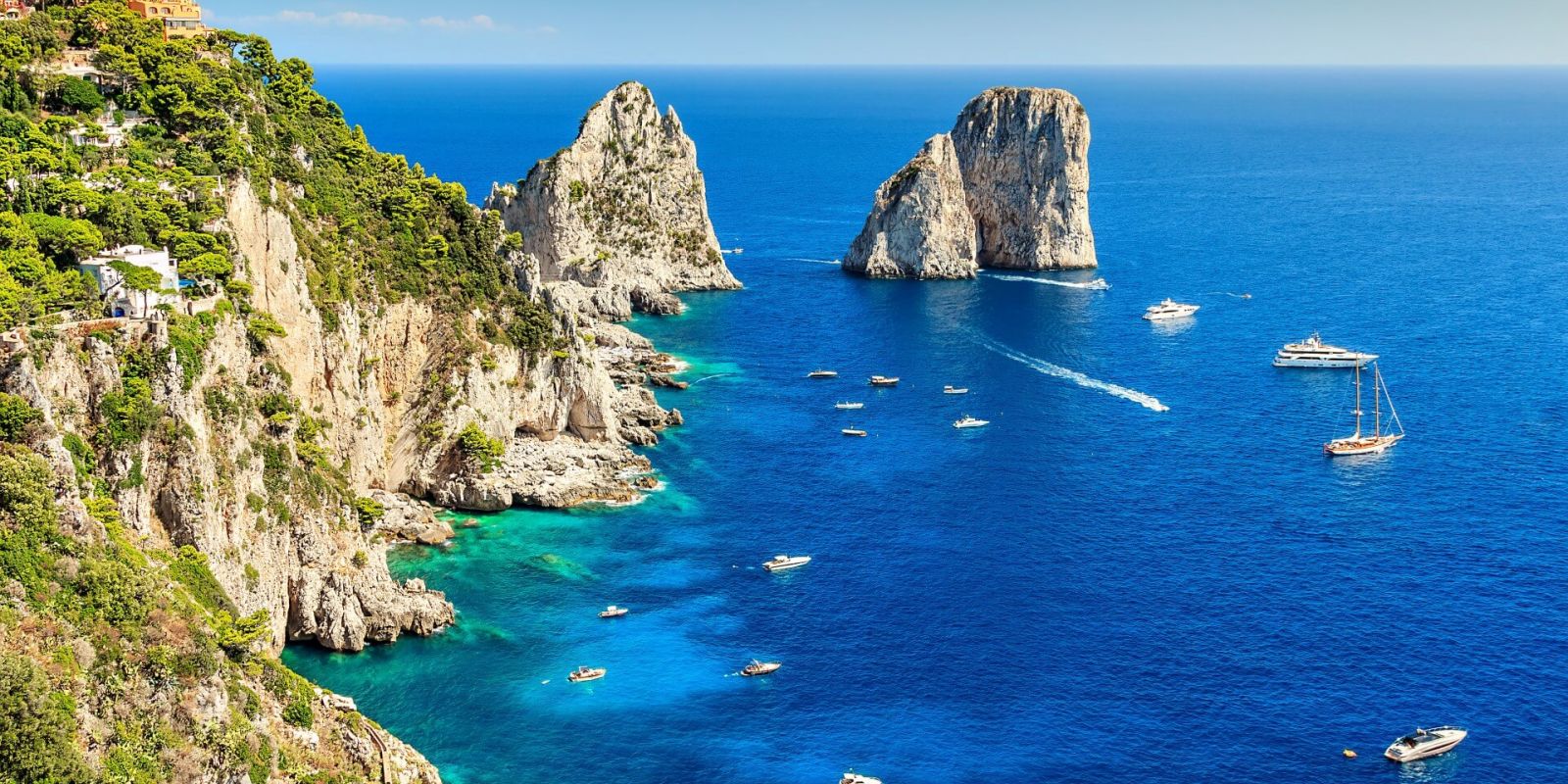 https://www.talamare.com/medias/The Faraglioni rocks on the island of Capri 