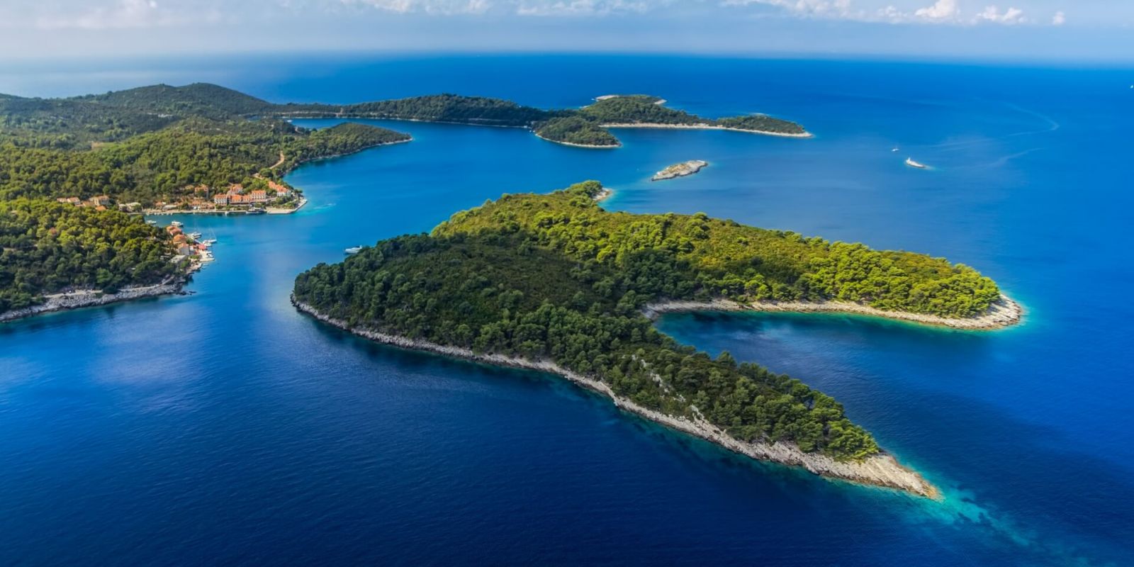 https://www.talamare.com/medias/View of Mljet National Park near Dubrovnik during a Croatia yacht charter