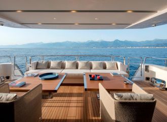 MAIN DECK AFT