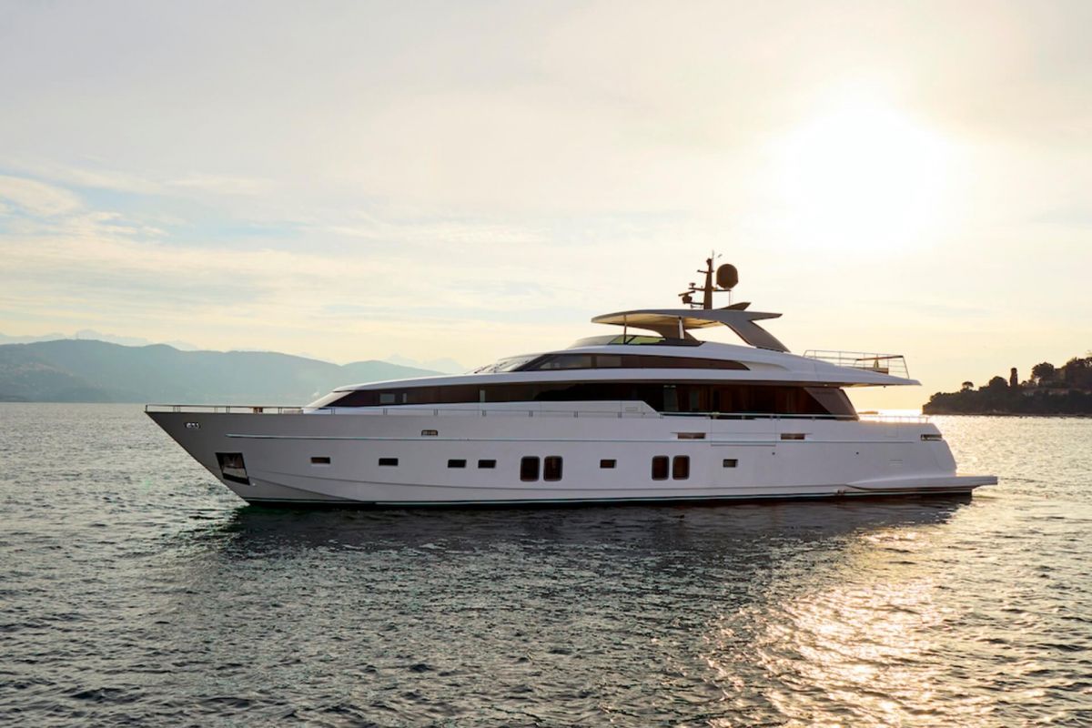 SANLORENZO SL106 YACHT FOR CHARTER