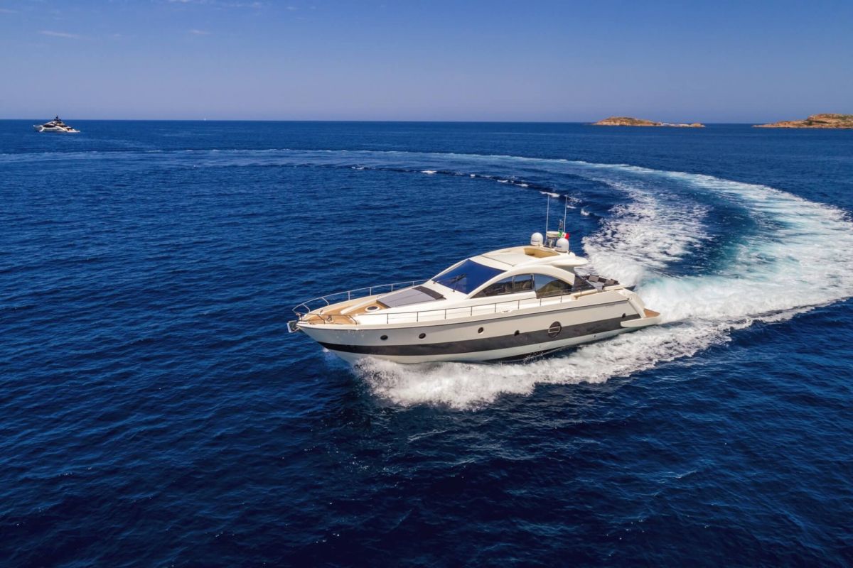 AICON 62SL YACHT FOR CHARTER