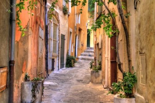 A narrow street in the old village of St Tropez on the French Riviera