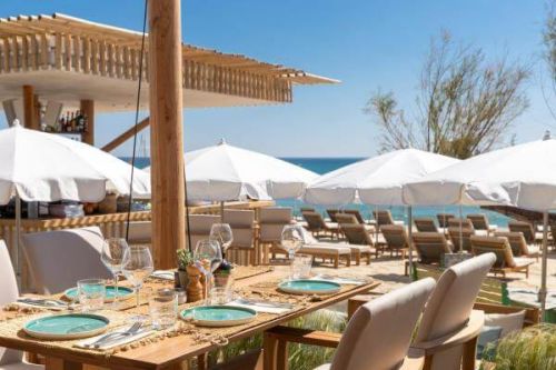 Lunch at La Serena beach club restaurant in St Tropez