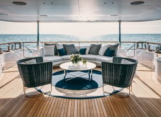 MAIN DECK AFT