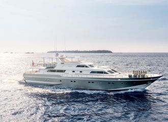 ALALUNGA 33M YACHT FOR CHARTER