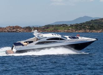 YACHT SUNSEEKER PREDATOR 72