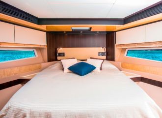 DOUBLE CABIN