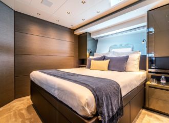 DOUBLE CABIN