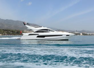 SUNSEEKER 68 YACHT CHARTER