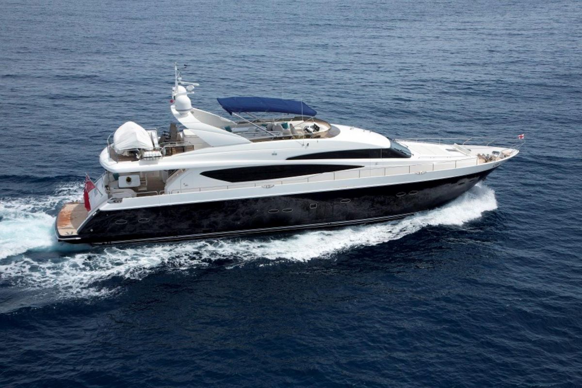 PRINCESS 95 YACHT CHARTER