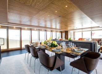 MAIN DECK DINING