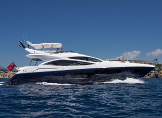 SUNSEEKER 80 YACHT CHARTER