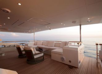 MAIN DECK AFT