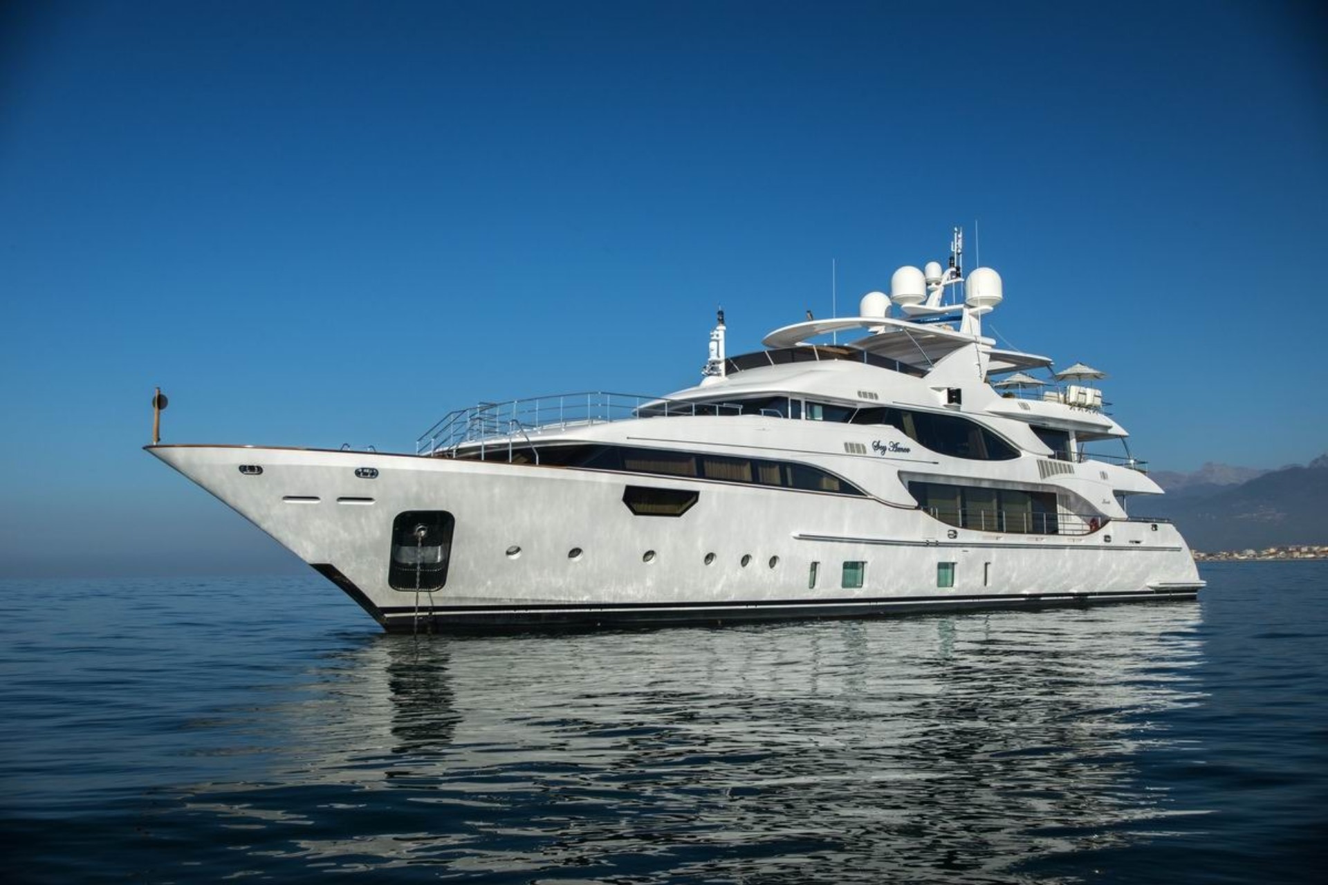 CRYSTAL 140 yacht for charter French Riviera Talamare